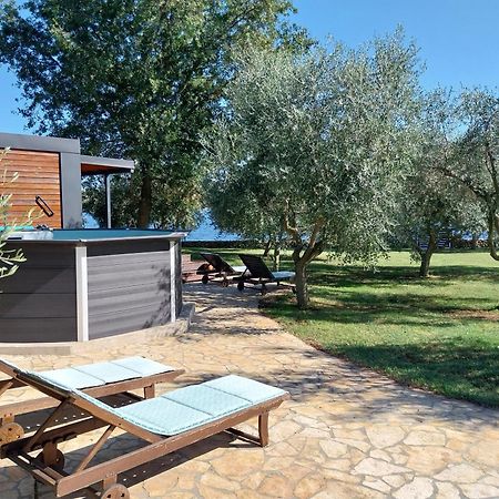 Beach House Ive With Jacuzzi, Pool, Playground And Bbq In An Olive Grove With A Beach, Pomer - Istria Kültér fotó