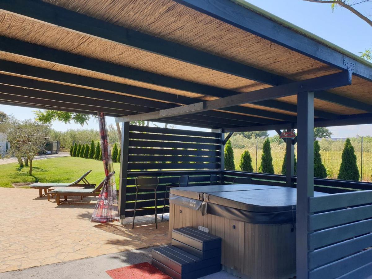 Beach House Ive With Jacuzzi, Pool, Playground And Bbq In An Olive Grove With A Beach, Pomer - Istria Kültér fotó