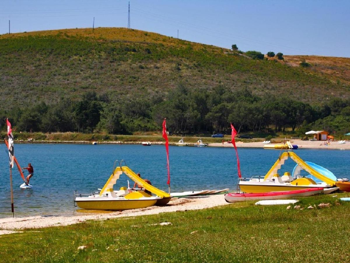 Beach House Ive With Jacuzzi, Pool, Playground And Bbq In An Olive Grove With A Beach, Pomer - Istria Kültér fotó