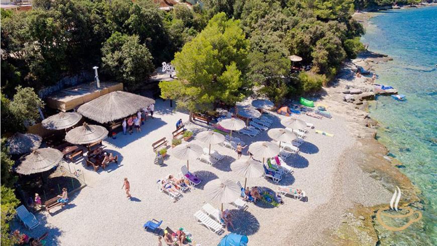 Beach House Ive With Jacuzzi, Pool, Playground And Bbq In An Olive Grove With A Beach, Pomer - Istria Kültér fotó