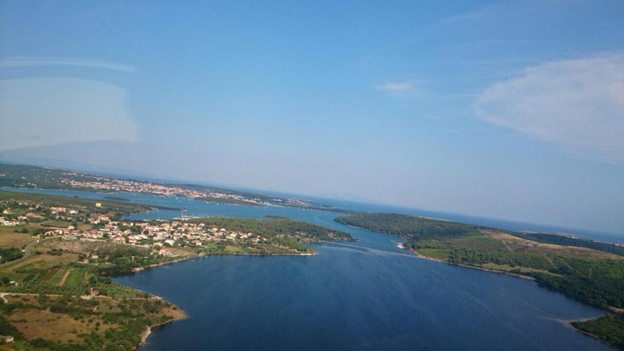 Beach House Ive With Jacuzzi, Pool, Playground And Bbq In An Olive Grove With A Beach, Pomer - Istria Kültér fotó
