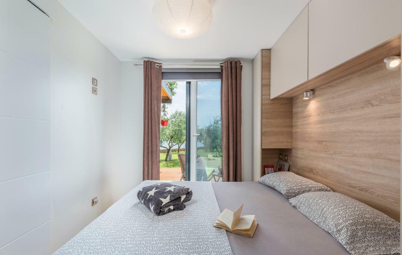 Beach House Ive With Jacuzzi, Pool, Playground And Bbq In An Olive Grove With A Beach, Pomer - Istria Kültér fotó