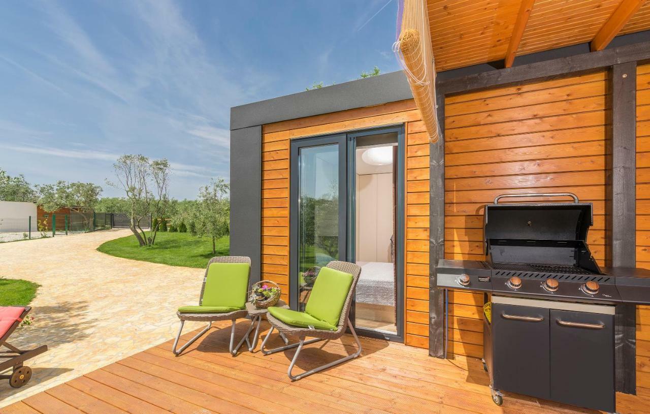 Beach House Ive With Jacuzzi, Pool, Playground And Bbq In An Olive Grove With A Beach, Pomer - Istria Kültér fotó