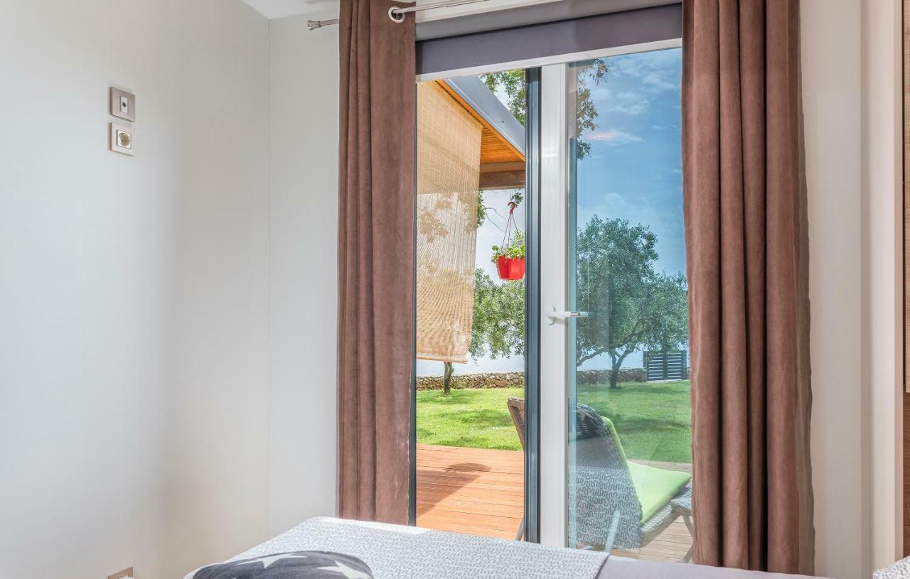 Beach House Ive With Jacuzzi, Pool, Playground And Bbq In An Olive Grove With A Beach, Pomer - Istria Kültér fotó
